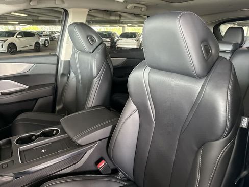 Used 2026 Acura MDX FWD w/ Technology Package image 14