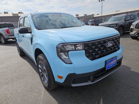 New 2026 Ford Maverick XLT w/ XLT Luxury Package FWD image 2