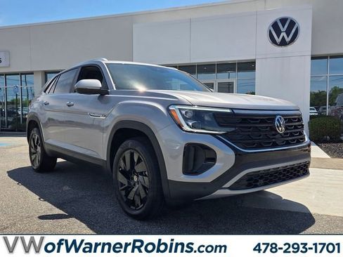 New 2026 Volkswagen Atlas Cross Sport SE FWD image 1
