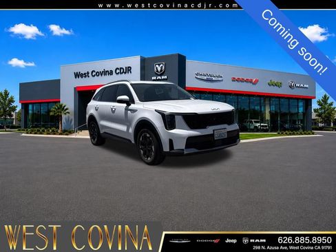 Used 2024 Kia Sorento S FWD image 1