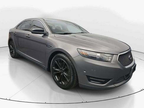 Used 2013 Ford Taurus SHO image 2