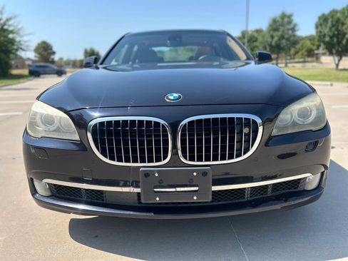 Used 2012 BMW 750Li xDrive AWD/4WD image 2