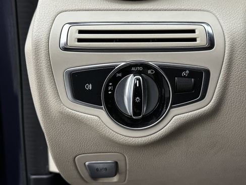 Used 2016 Mercedes-Benz C 300 4MATIC Sedan image 22