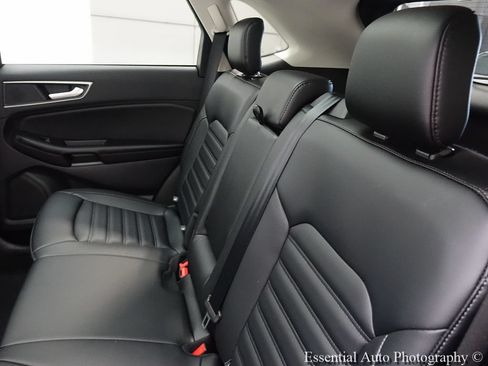 Used 2024 Ford Edge SEL w/ Convenience Package AWD/4WD image 13