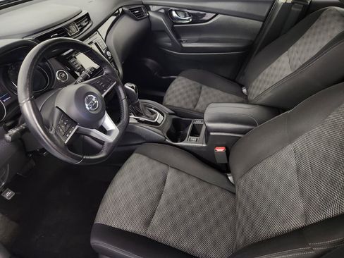 Used 2021 Nissan Rogue Sport SV AWD/4WD image 13