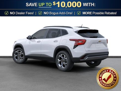 New 2026 Chevrolet Trax LT w/ Driver Confidence Package FWD image 4