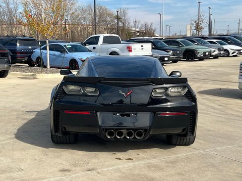 Used 2016 Chevrolet Corvette Z06 w/ Battery Protection Package image 11
