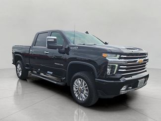 Used 2022 Chevrolet Silverado 2500 High Country w/ Z71 Off-Road Package AWD/4WD video 1