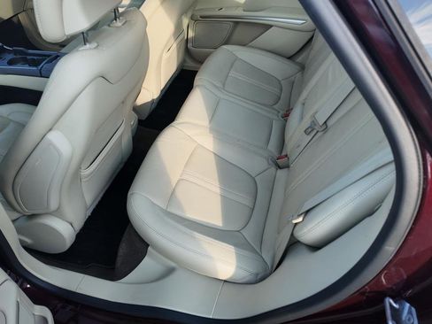 Used 2013 Lincoln MKZ AWD image 7