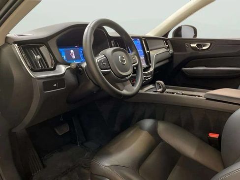 Used 2025 Volvo XC60 B5 Core AWD/4WD image 68