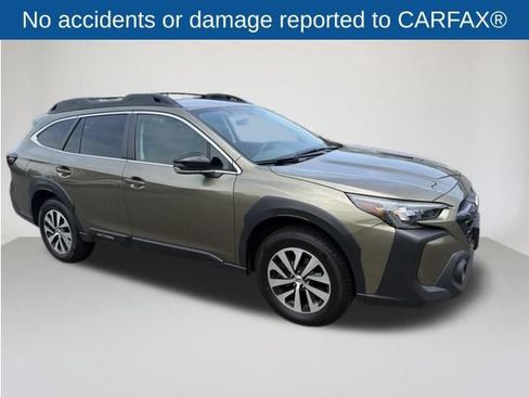 Used 2024 Subaru Outback Premium AWD/4WD image 8