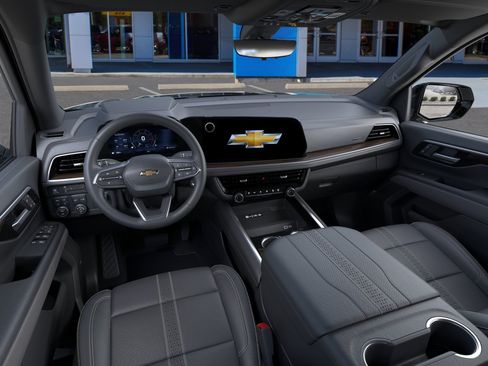 New 2026 Chevrolet Suburban High Country AWD/4WD image 15
