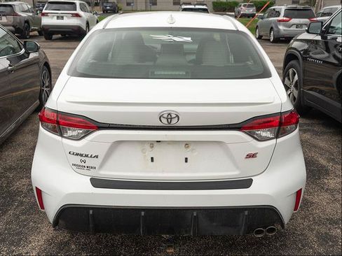 Used 2024 Toyota Corolla SE FWD image 6