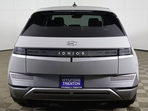 Used 2023 Hyundai Ioniq 5 Limited AWD/4WD image 17