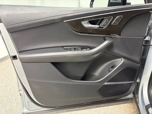 Used 2023 Audi Q7 3.0T Prestige w/ Prestige Package image 13