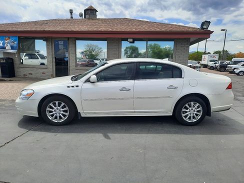 Used 2011 Buick Lucerne CXL FWD image 2