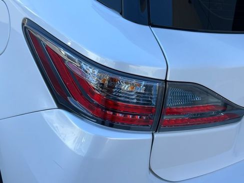 Used 2016 Lexus CT 200h w/ Navigation Package FWD image 19