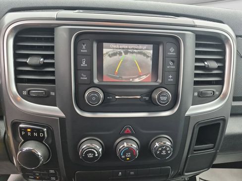Used 2021 RAM 1500 Classic SLT AWD/4WD image 23