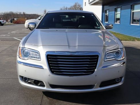 Used 2012 Chrysler 300 Limited image 4