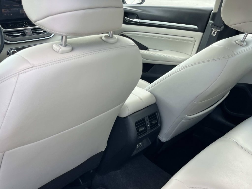Used 2023 Nissan Altima 2.5 SL AWD/4WD image 23
