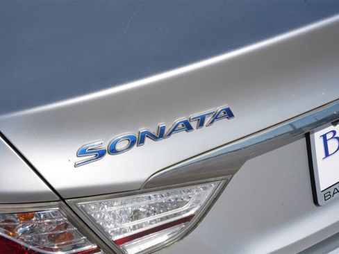 Used 2013 Hyundai Sonata Hybrid image 19