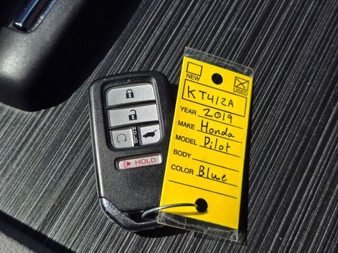 Used 2019 Honda Pilot Touring image 34