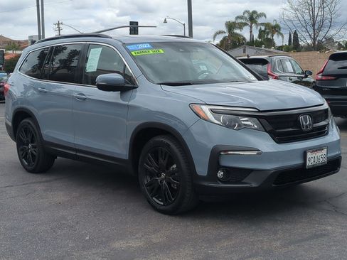 Certified 2022 Honda Pilot Special Edition image 3