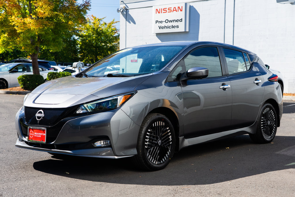 Used 2025 Nissan Leaf SV Plus FWD image 3