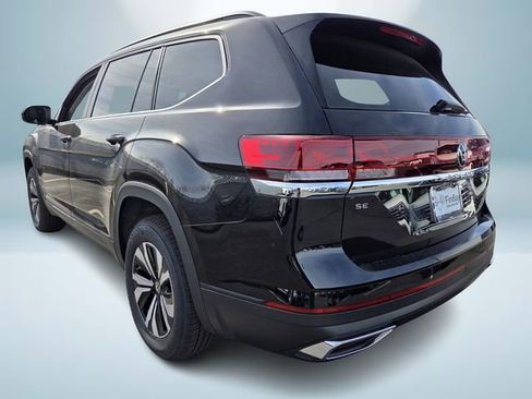 New 2026 Volkswagen Atlas SE FWD image 3