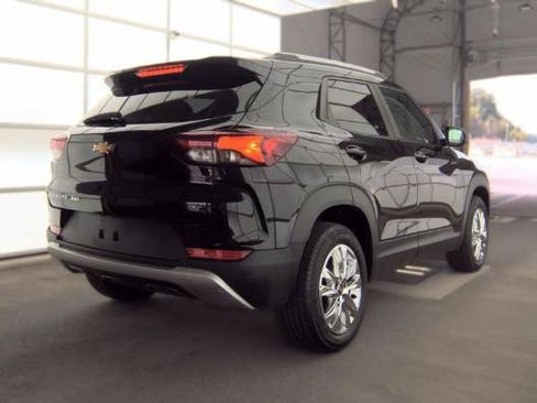 Used 2022 Chevrolet TrailBlazer LT AWD/4WD image 5