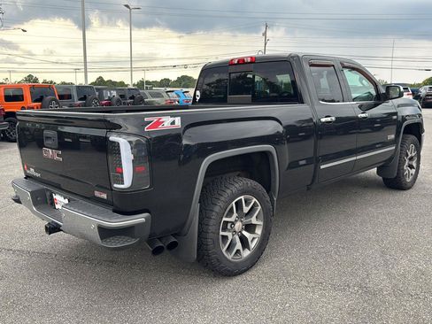 Used 2015 GMC Sierra 1500 SLT w/ All-Terrain Package AWD/4WD image 10