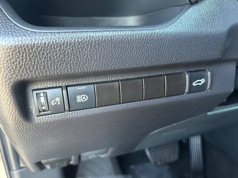 Used 2025 Toyota RAV4 XLE Premium AWD/4WD image 30