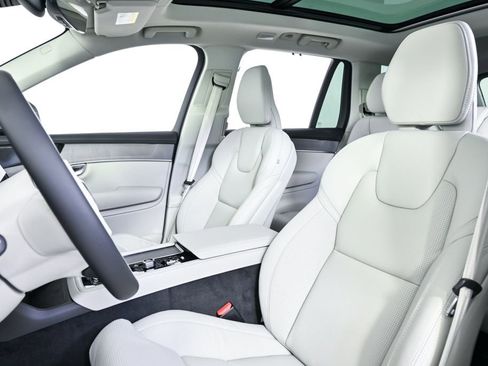 New 2026 Volvo XC90 B6 Ultra w/ Protection Package AWD/4WD image 5