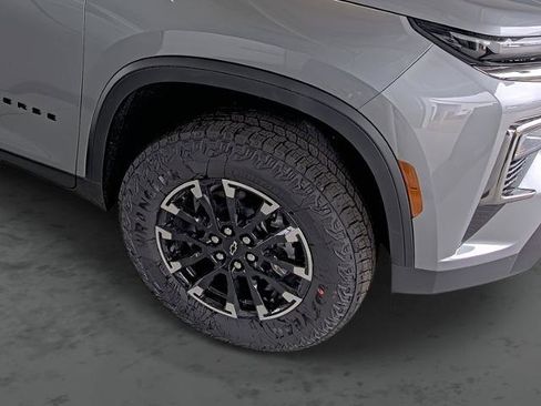 New 2026 Chevrolet Traverse Z71 w/ Driver Confidence Package AWD/4WD image 16