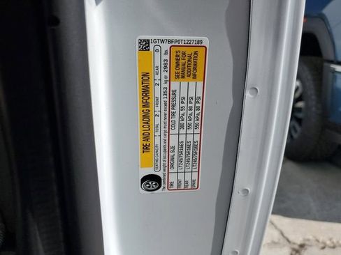New 2026 GMC Savana 2500 Extended RWD image 28