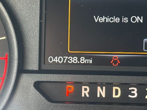 Used 2017 Ford F150 XL w/ Equipment Group 101A Mid RWD image 19
