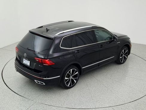 Used 2023 Volkswagen Tiguan SEL R-Line image 15