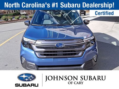 Used 2025 Subaru Forester Premium w/ Protection Package image 29