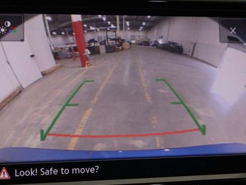 Used 2024 Volkswagen Jetta SE image 8