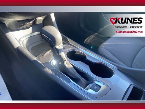 Used 2025 Chevrolet Malibu LT image 27