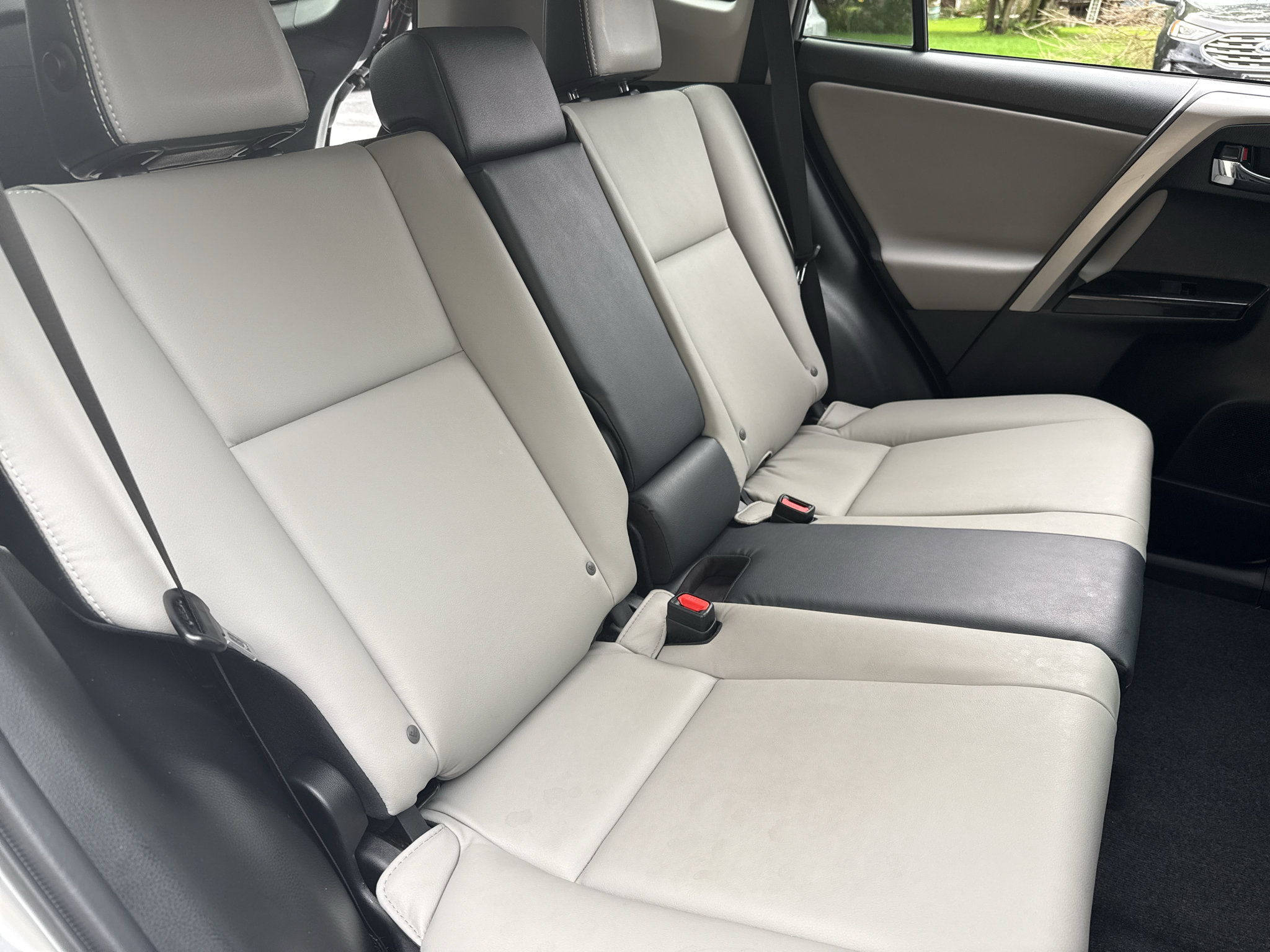 Used 2017 Toyota RAV4 Limited w/ Advanced Technology Package AWD/4WD image 32
