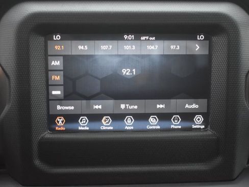 Used 2021 Jeep Gladiator Sport AWD/4WD image 22