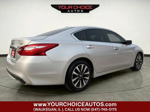 Used 2016 Nissan Altima 2.5 SV FWD image 5