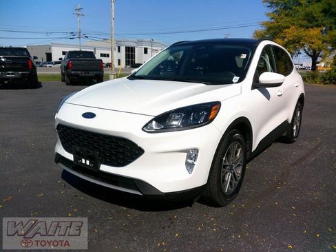 Used 2022 Ford Escape SEL w/ Technology Package image 5