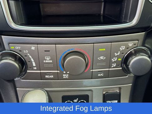 Used 2013 Toyota Highlander SE image 20