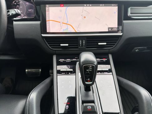Certified 2021 Porsche Cayenne GTS AWD/4WD image 23