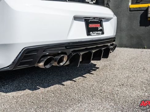 Used 2018 Chevrolet Camaro SS image 32