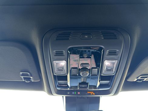 New 2026 GMC Yukon XL Denali w/ Denali Reserve Package image 26