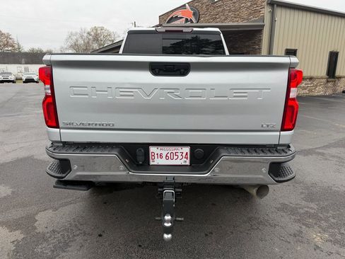 Used 2022 Chevrolet Silverado 2500 LTZ w/ LTZ Plus Package AWD/4WD image 7