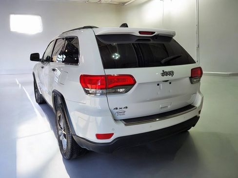 Used 2018 Jeep Grand Cherokee Limited image 24